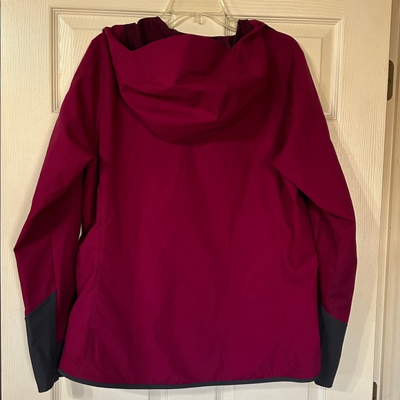 Patagonia Jacket - Picture 9 of 13